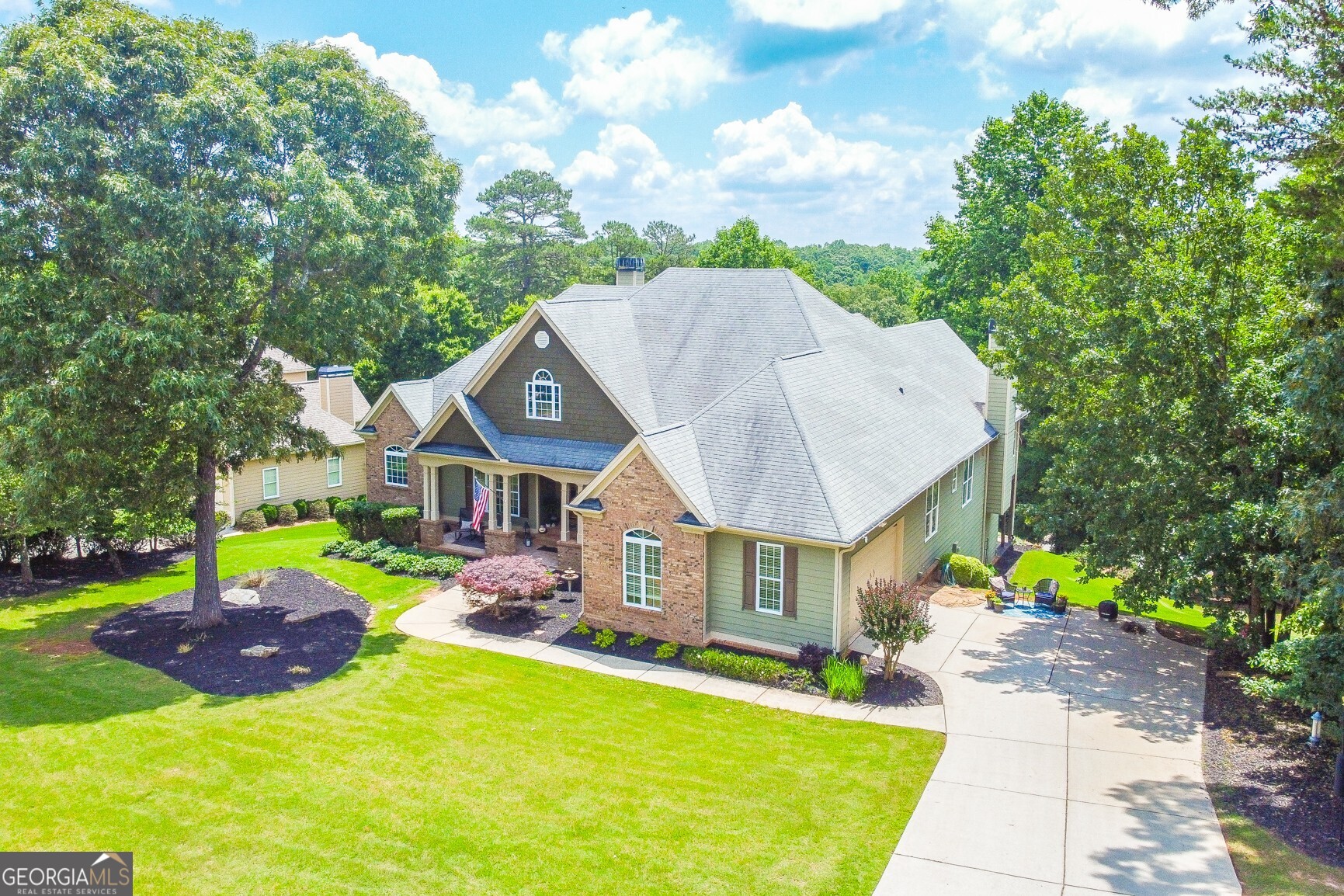 7335 Sawgrass DR
