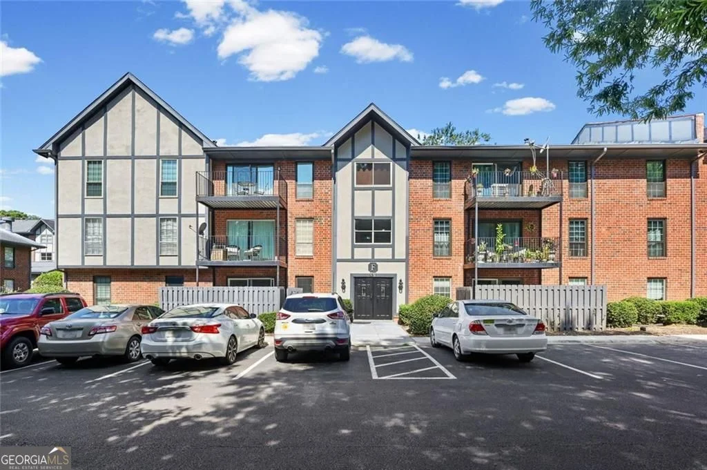 6851 Roswell Road Unit F3, Sandy Springs, GA, 30328