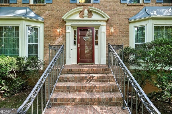 6051 MILLSTONE RUN, STONE MOUNTAIN, GA 30087 - Image 415dfae2935885eb3e232e131a665bfe/52724909
