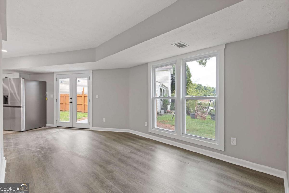 1164 Red Oak CV