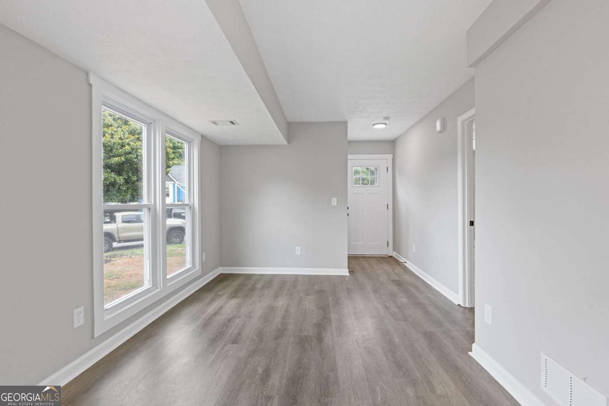 1164 Red Oak CV