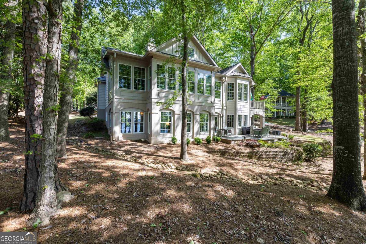 129 Barrington Hall DR