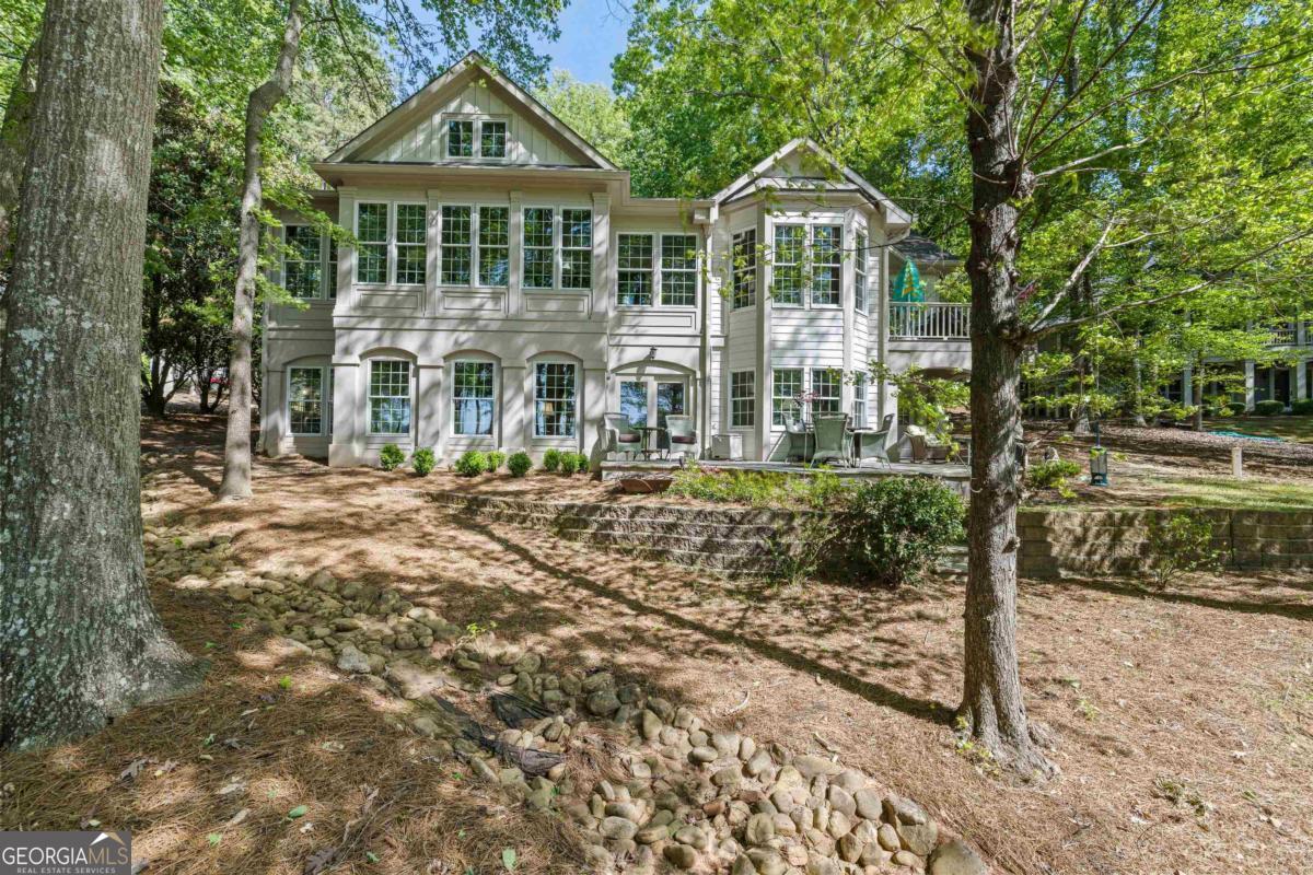 129 Barrington Hall DR