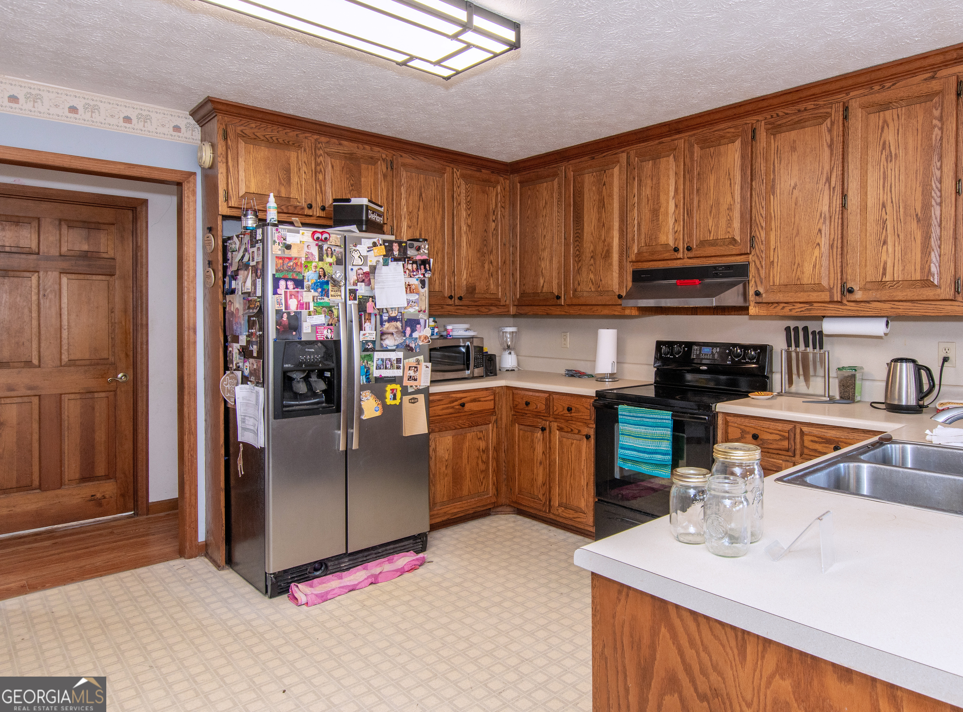 Fayetteville, Georgia 30215, United States, 3 Bedrooms Bedrooms, ,2 BathroomsBathrooms,Residential,Active,11812