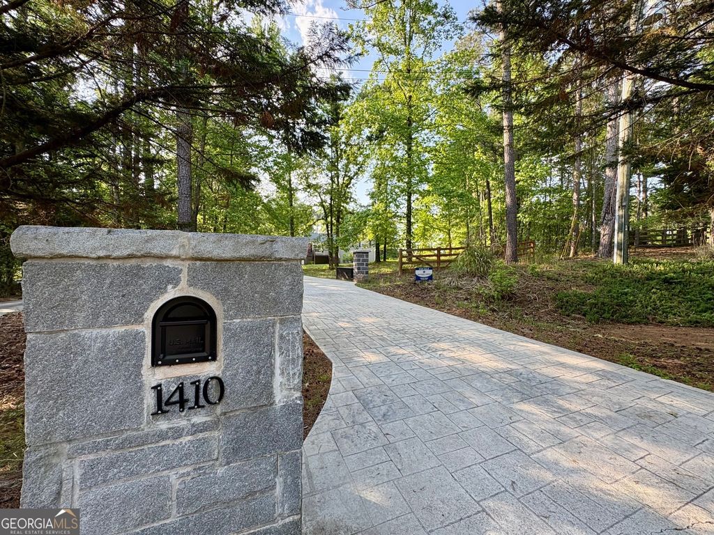 Photo of 1410 Tall Pines Drive, Monroe, GA 30655 (MLS # 10741241)