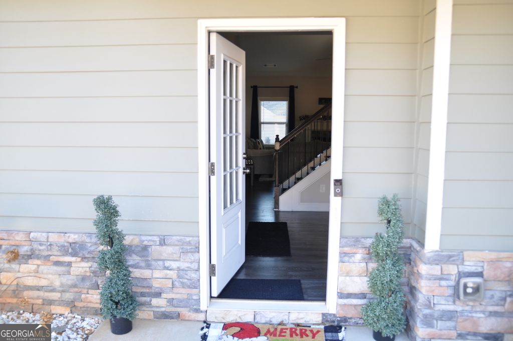 Photo of 328 Smallwood Lane, Douglasville, GA 30134 (MLS # 10683609)