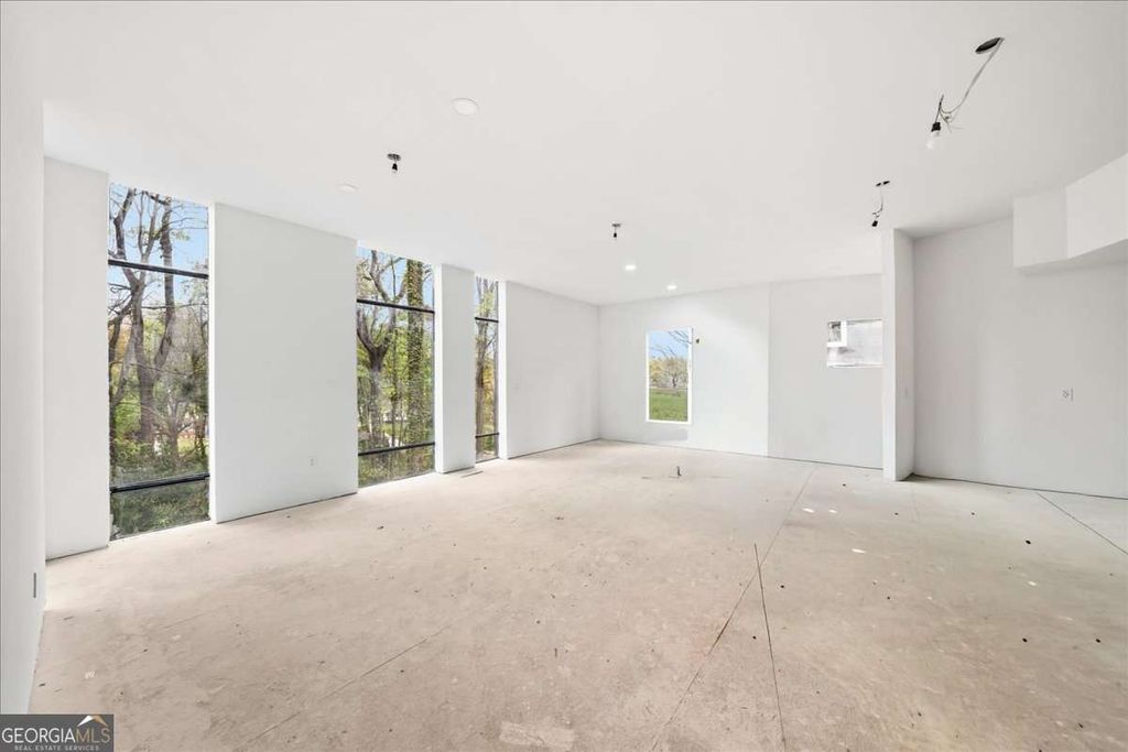 Photo of 2471 Saint Patrick Street SE, Atlanta, GA 30317 (MLS # 10725089)