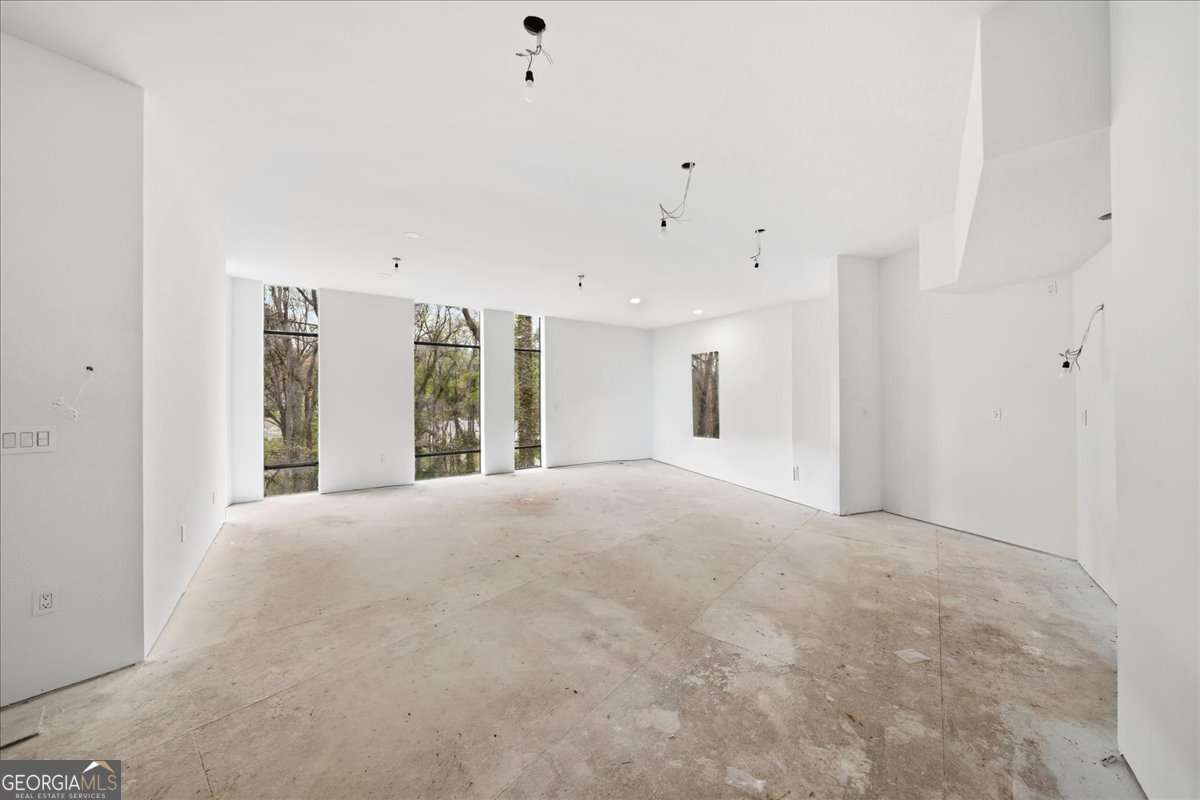 2471 Saint Patrick ST SE