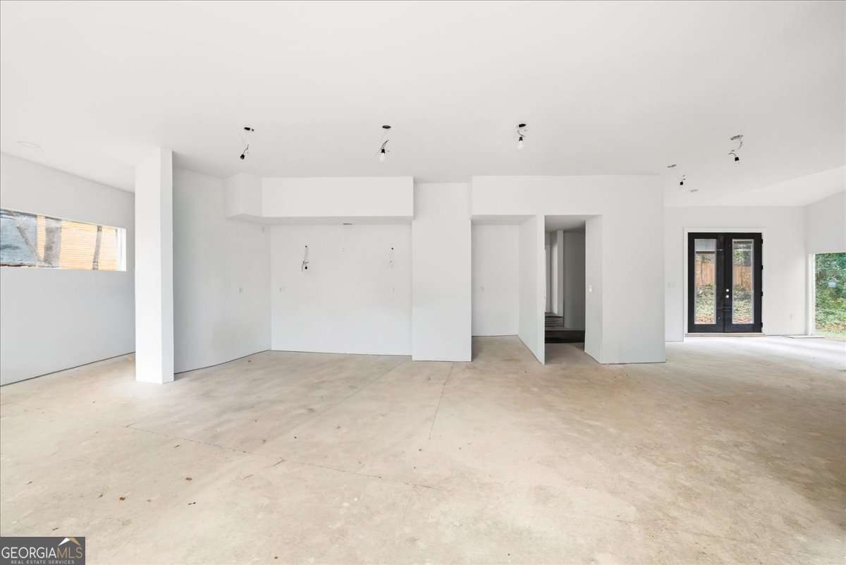 2471 Saint Patrick ST SE