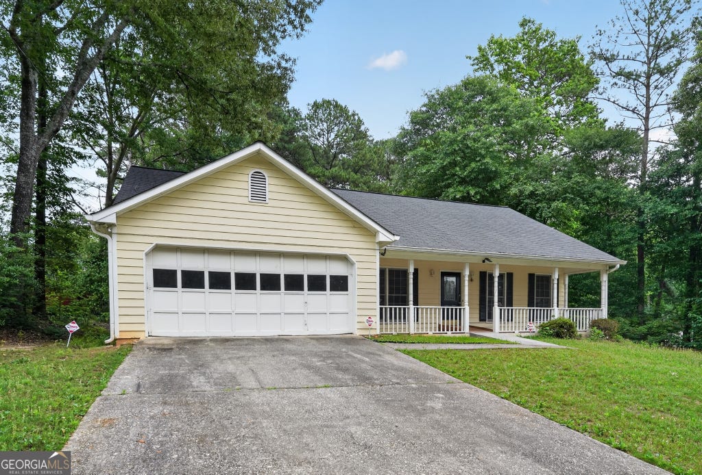 Photo of 1990 Hutton DR, Grayson, GA 30017 (MLS # 10777889)