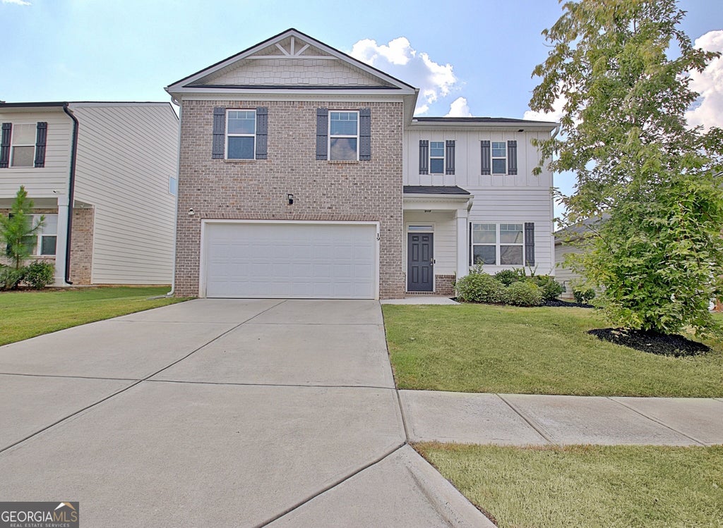 Photo of 19 White Spruce Way, Newnan, GA 30265 (MLS # 10840437)