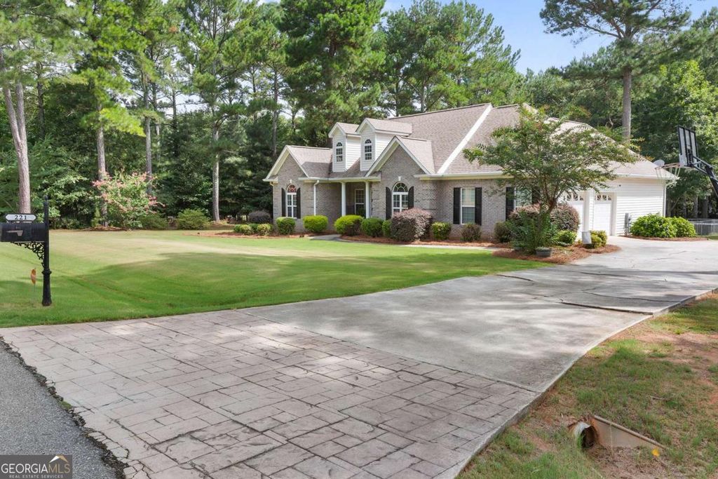Photo of 221 Creekside Drive, Arnoldsville, GA 30619 (MLS # 10678702)