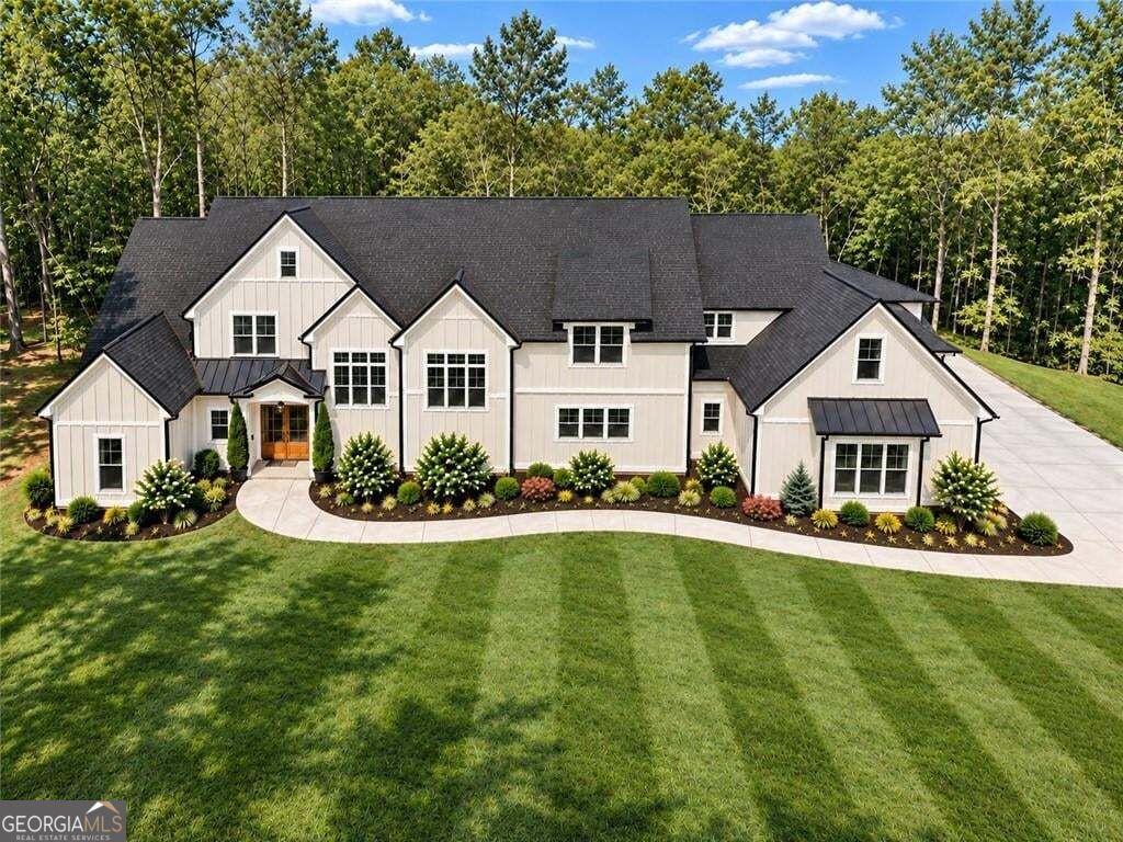 5567 Tyree RD