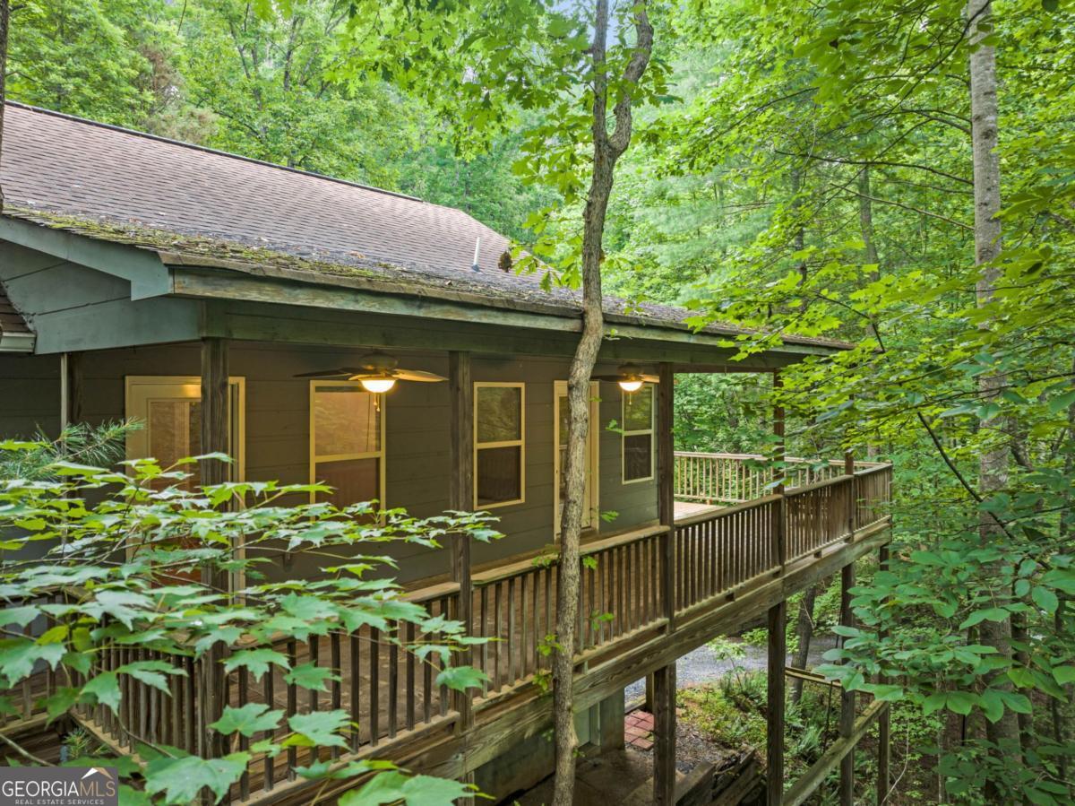 65 Dogwood LN