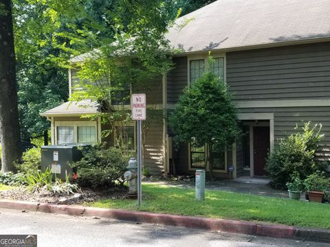 Photo of 3043 Steeplechase, Alpharetta, GA 30004 (MLS # 10652402)