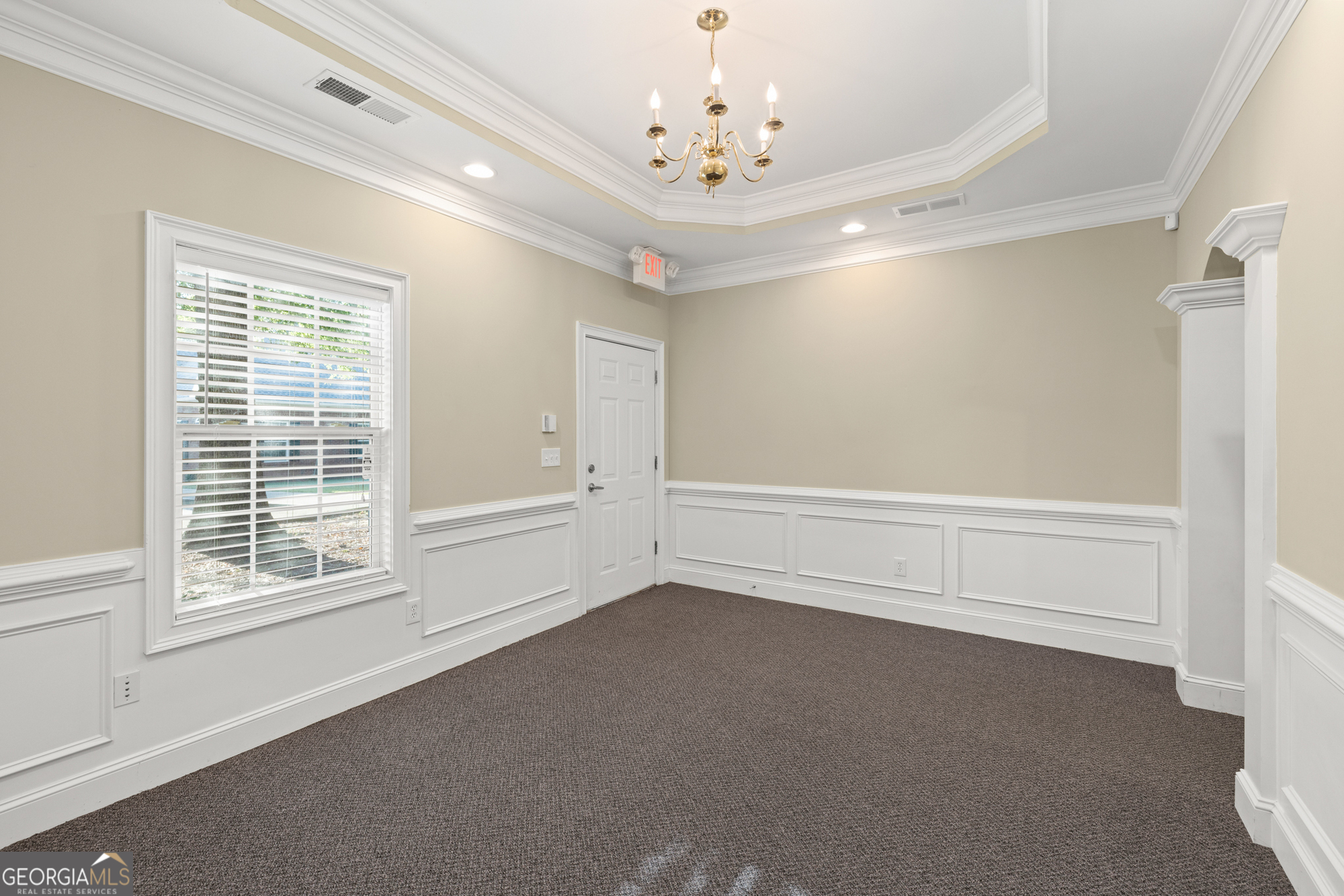 Sandy Plains Executive Office Park - Commercial Lease