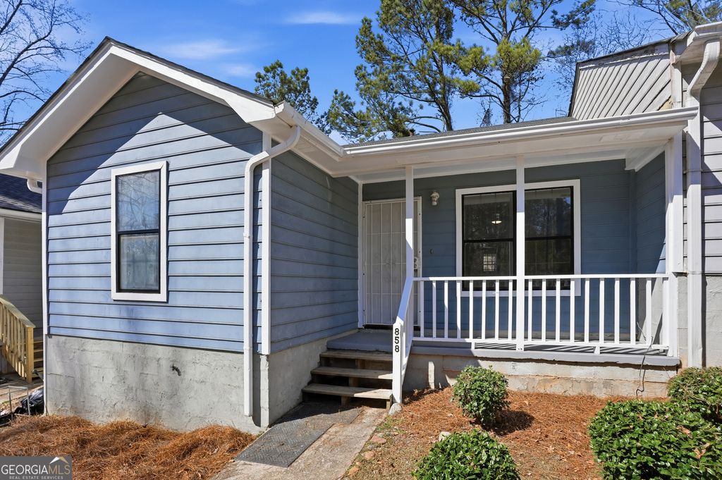 Photo of 858 Ohara Drive, Jonesboro, GA 30236 (MLS # 10700771)