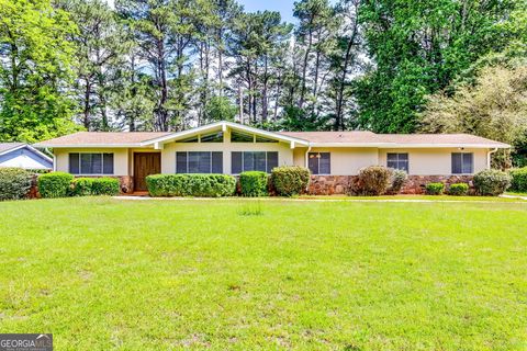 Photo of 4342 Riverwood Circle, Decatur, GA 30035 (MLS # 10627361)