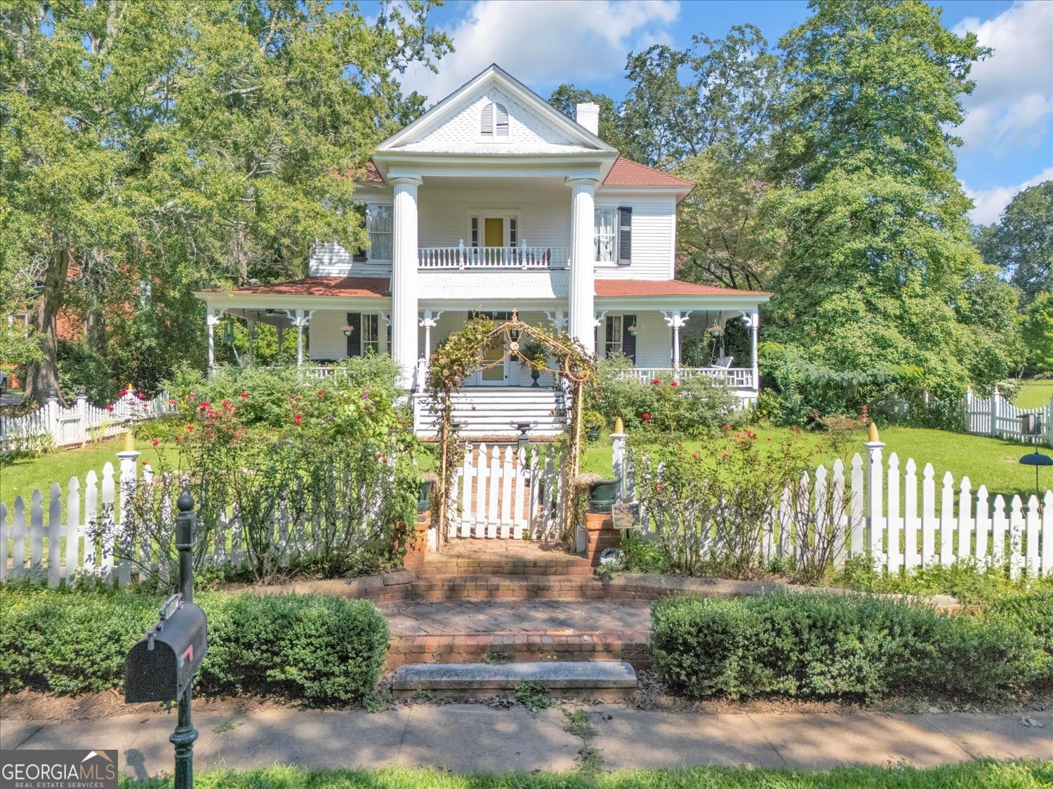 307 N Alexander AVE