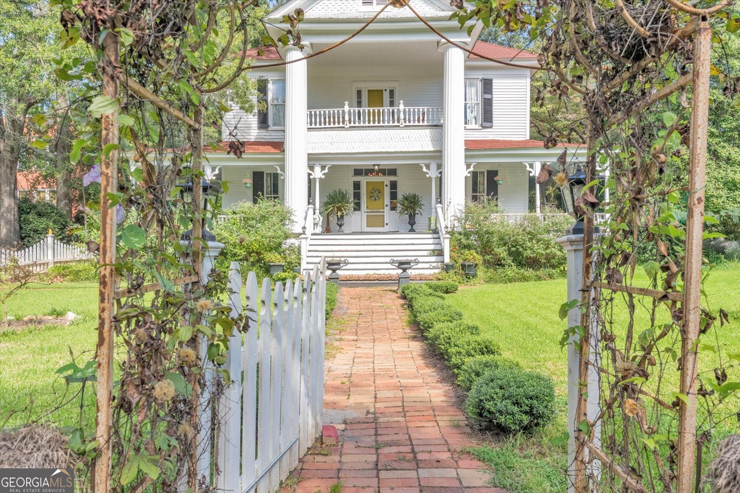 307 N Alexander AVE
