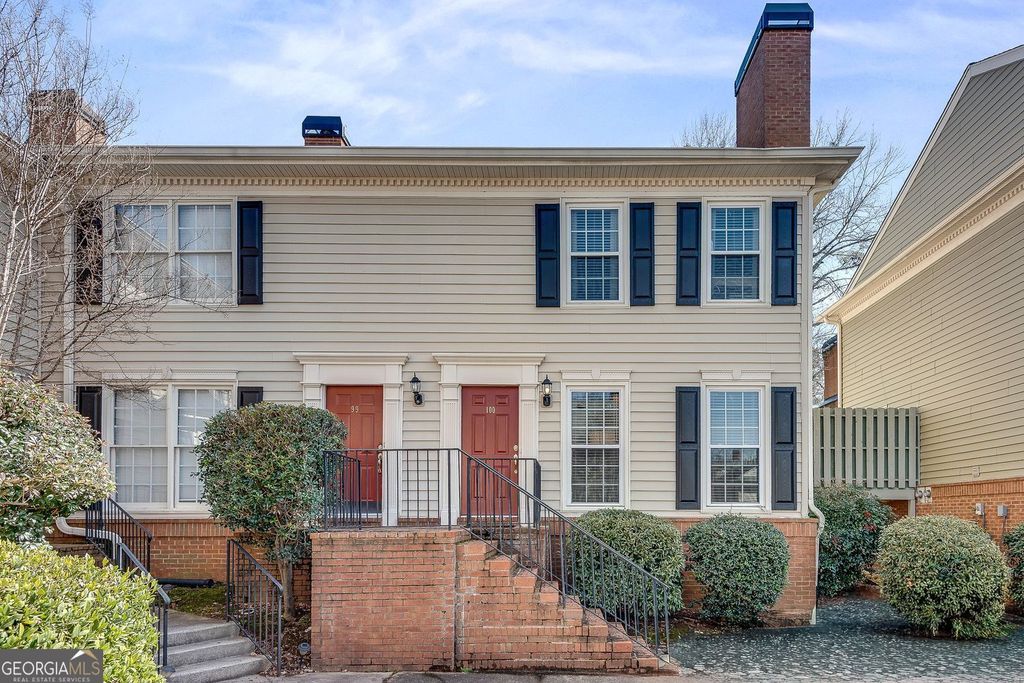 Photo of 100 Mount Vernon Circle, Atlanta, GA 30338 (MLS # 10702051)