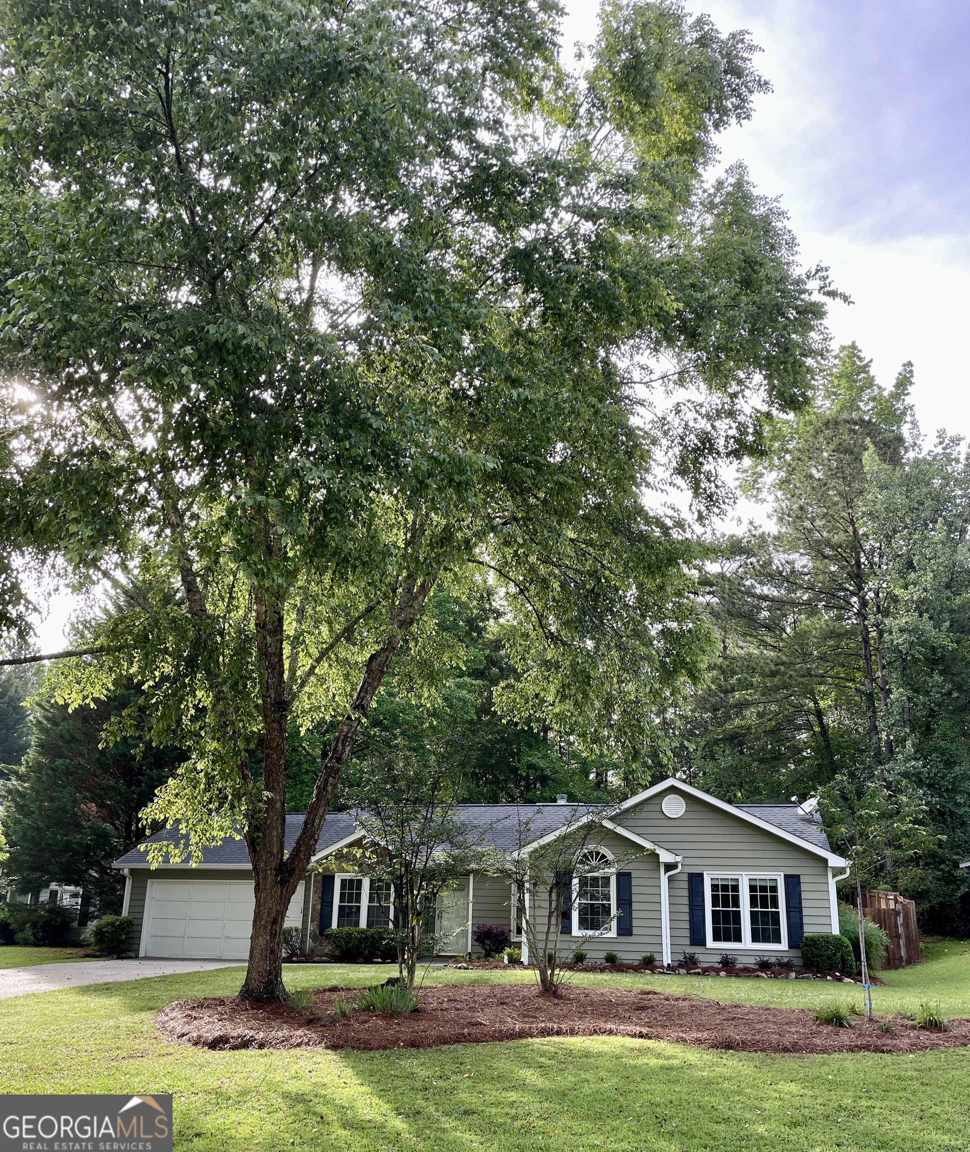 204 Kentwood DR