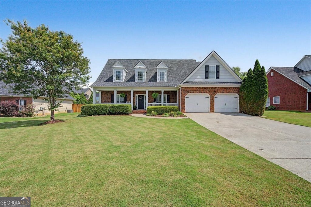 Photo of 32 Colonial Circle NW, Cartersville, GA 30120 (MLS # 10784293)