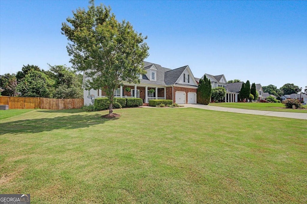 Photo of 32 Colonial Circle NW, Cartersville, GA 30120 (MLS # 10784293)