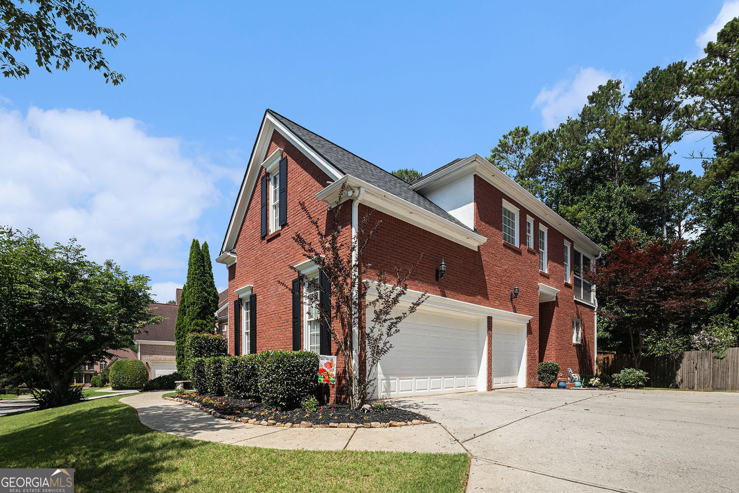 351 Prestbury CT