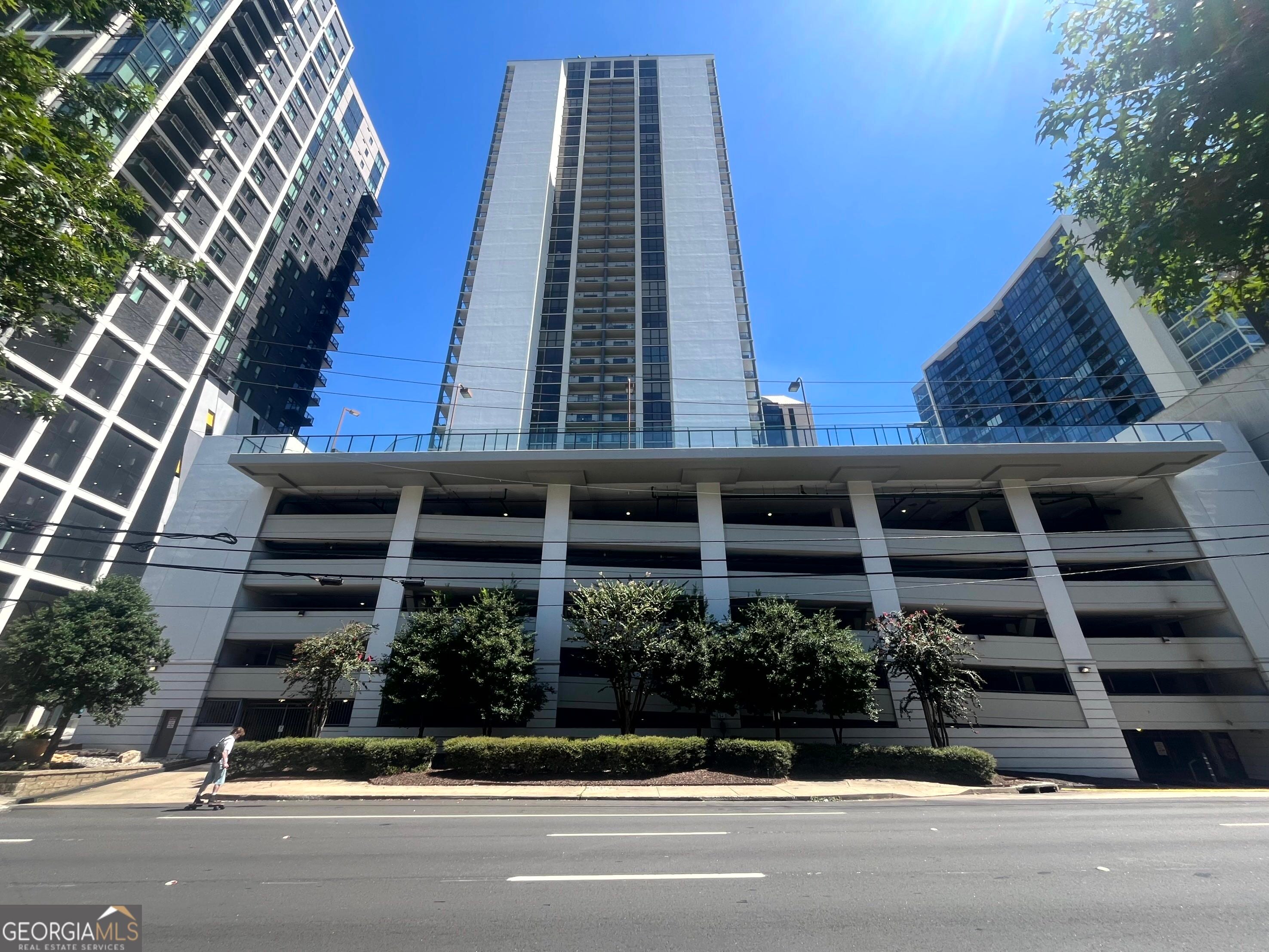 1280 W Peachtree ST NW APT 1904