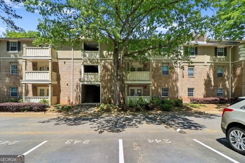 Photo of 6900 Roswell Road #Q29, Atlanta, GA 30328 (MLS # 10739457)