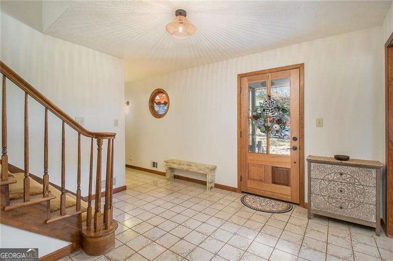 5000 Bainbridge CT SW