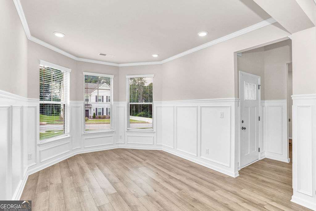 569 Saltbox LN