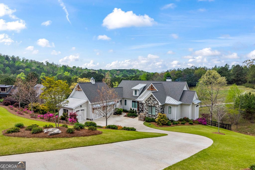 Photo of 1634 Currahee Club Drive, Toccoa, GA 30577 (MLS # 10756251)