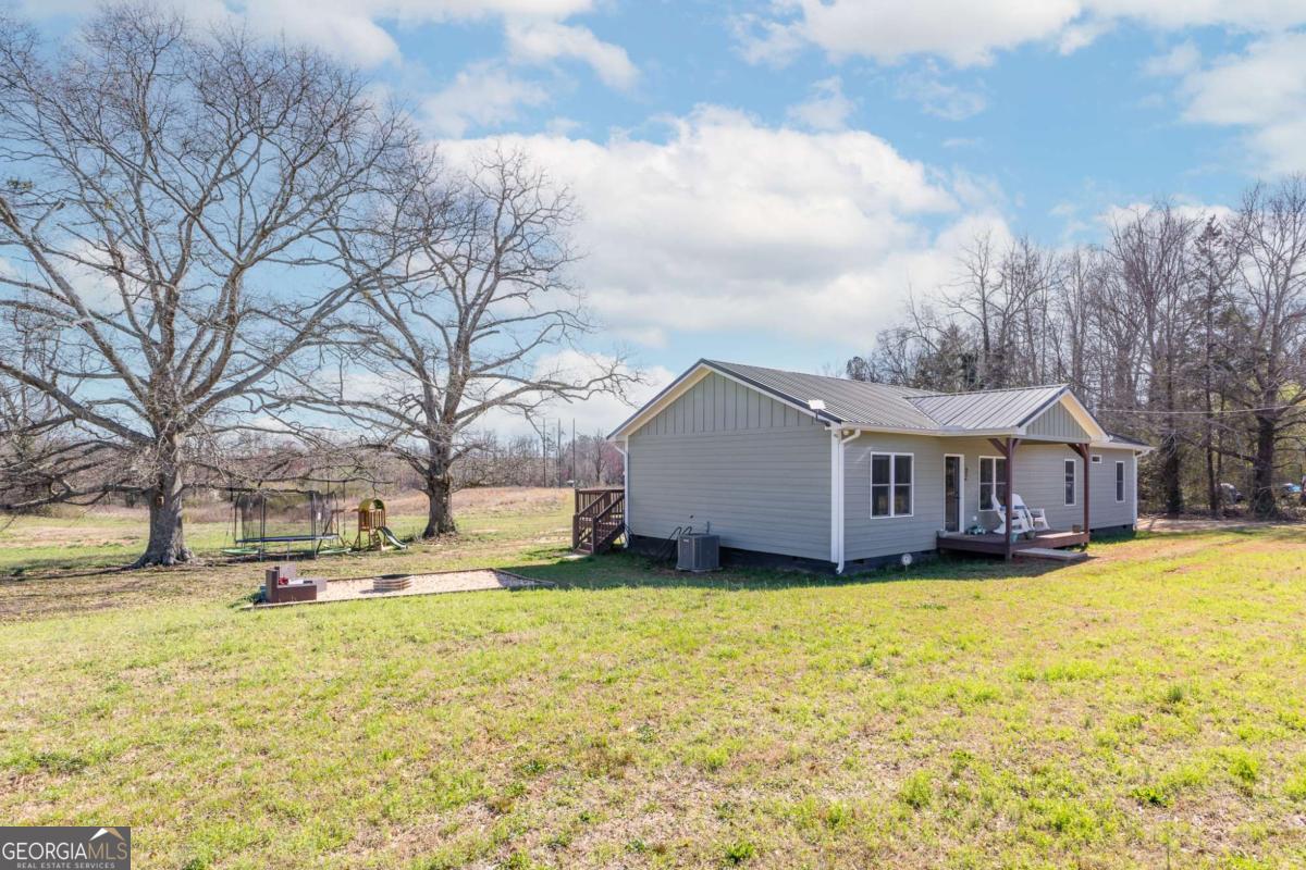 869 Ankerich RD