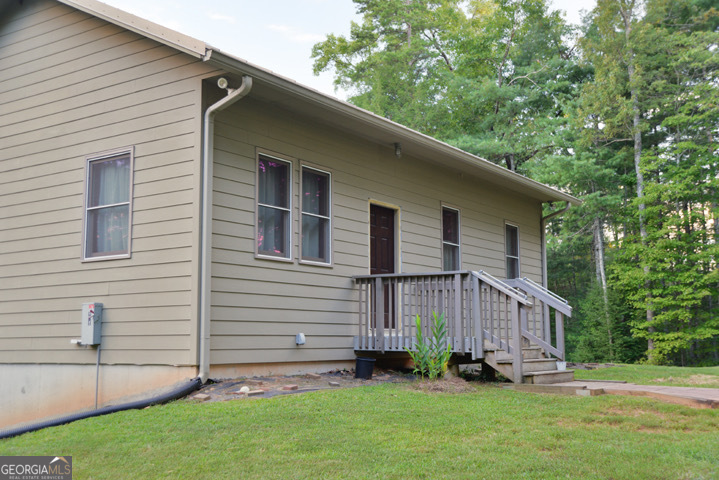 865 Camp Creek RD