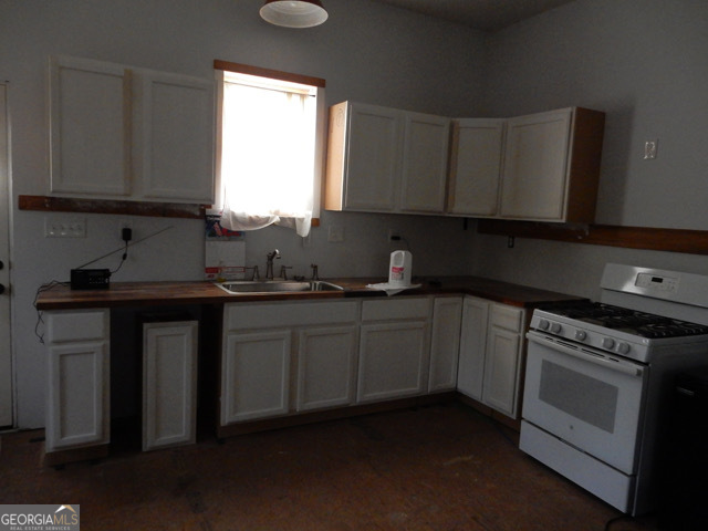 865 Camp Creek RD
