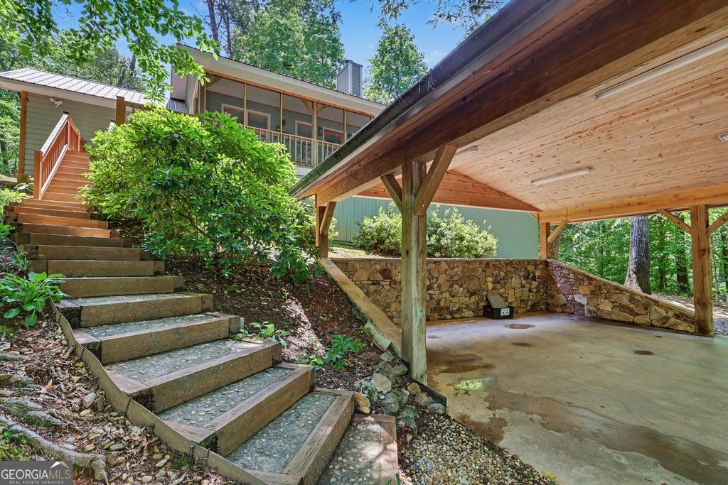 Photo of 220 Brookwood Lane, Clarkesville, GA 30523 (MLS # 10776213)