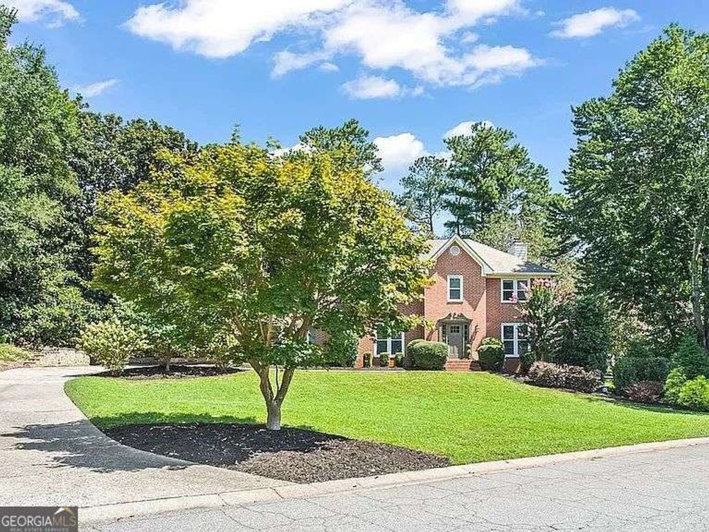 Photo of 3201 Lakeridge Drive SE, Marietta, GA 30067 (MLS # 10625238)
