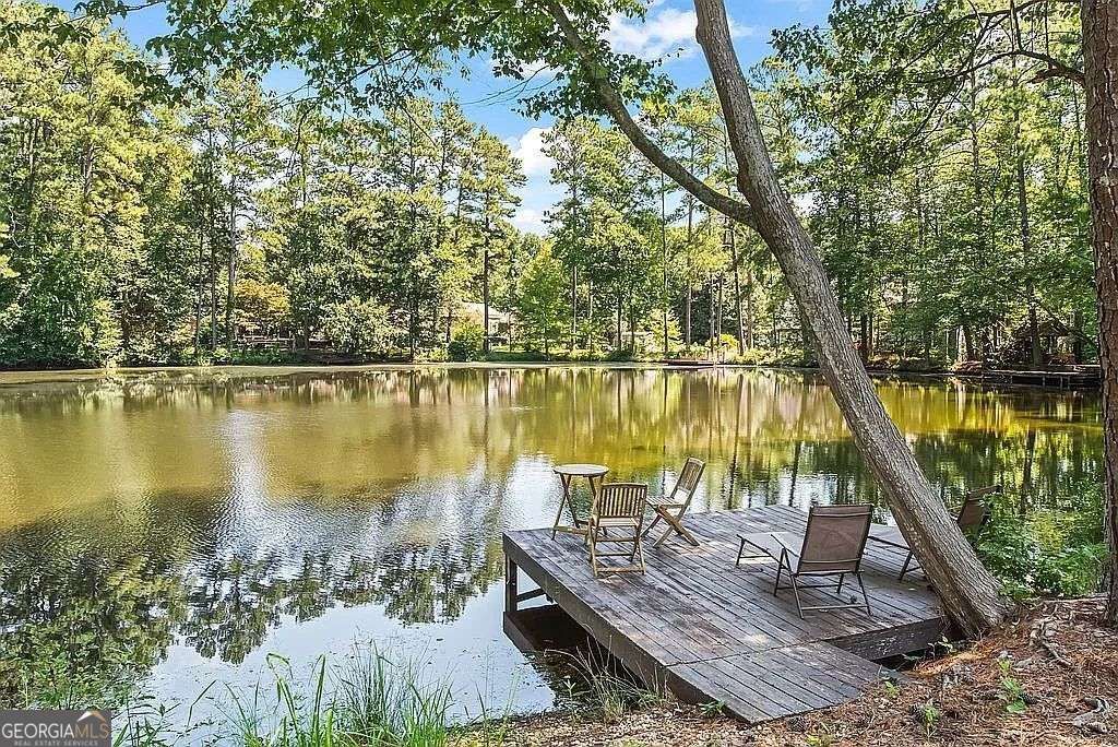 Photo of 3201 Lakeridge Drive SE, Marietta, GA 30067 (MLS # 10625238)