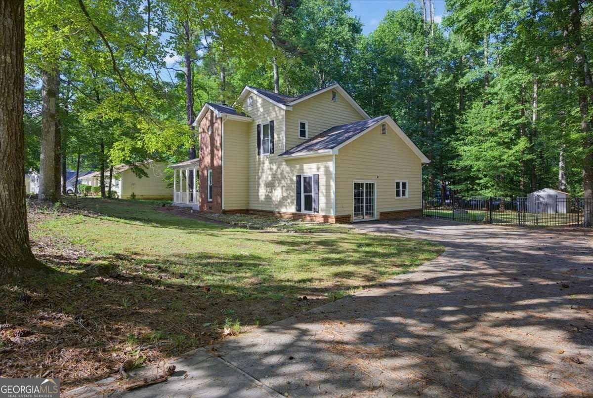 210 Groveland DR