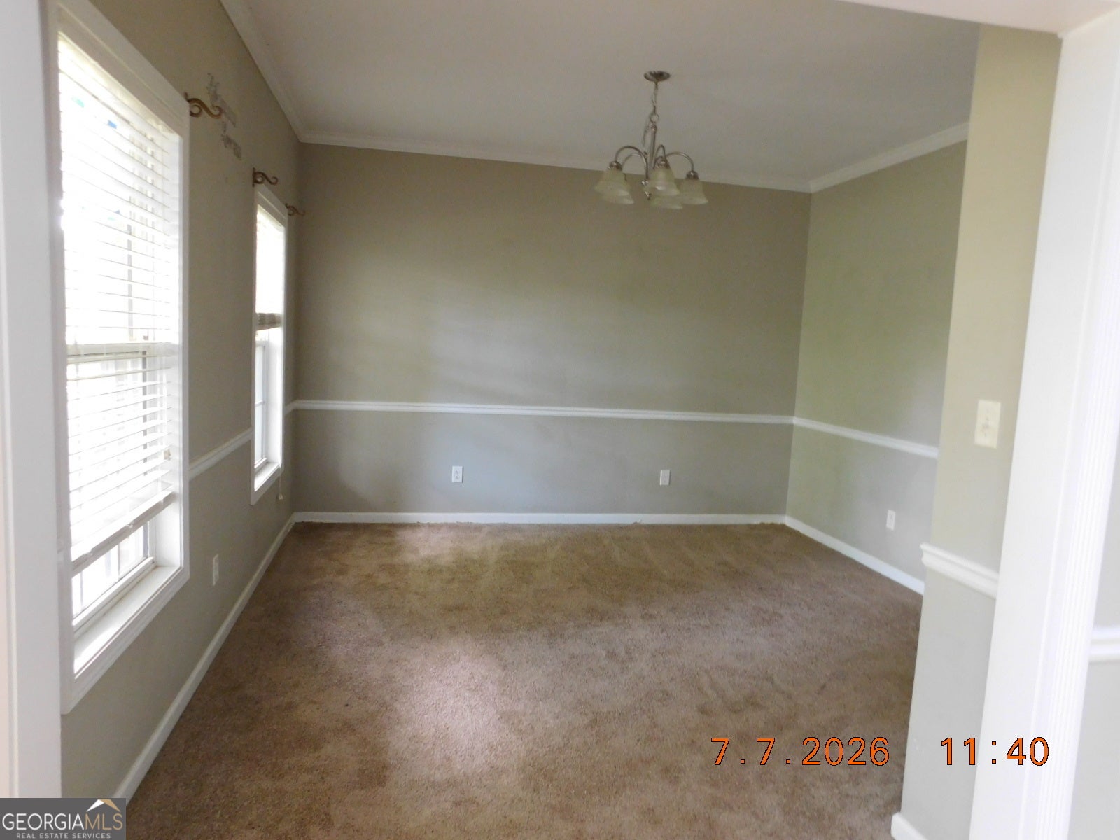 284 Valley Way
