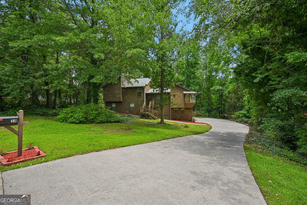 Photo of 14 Bramblewood Way SW, Cartersville, GA 30120 (MLS # 10781092)
