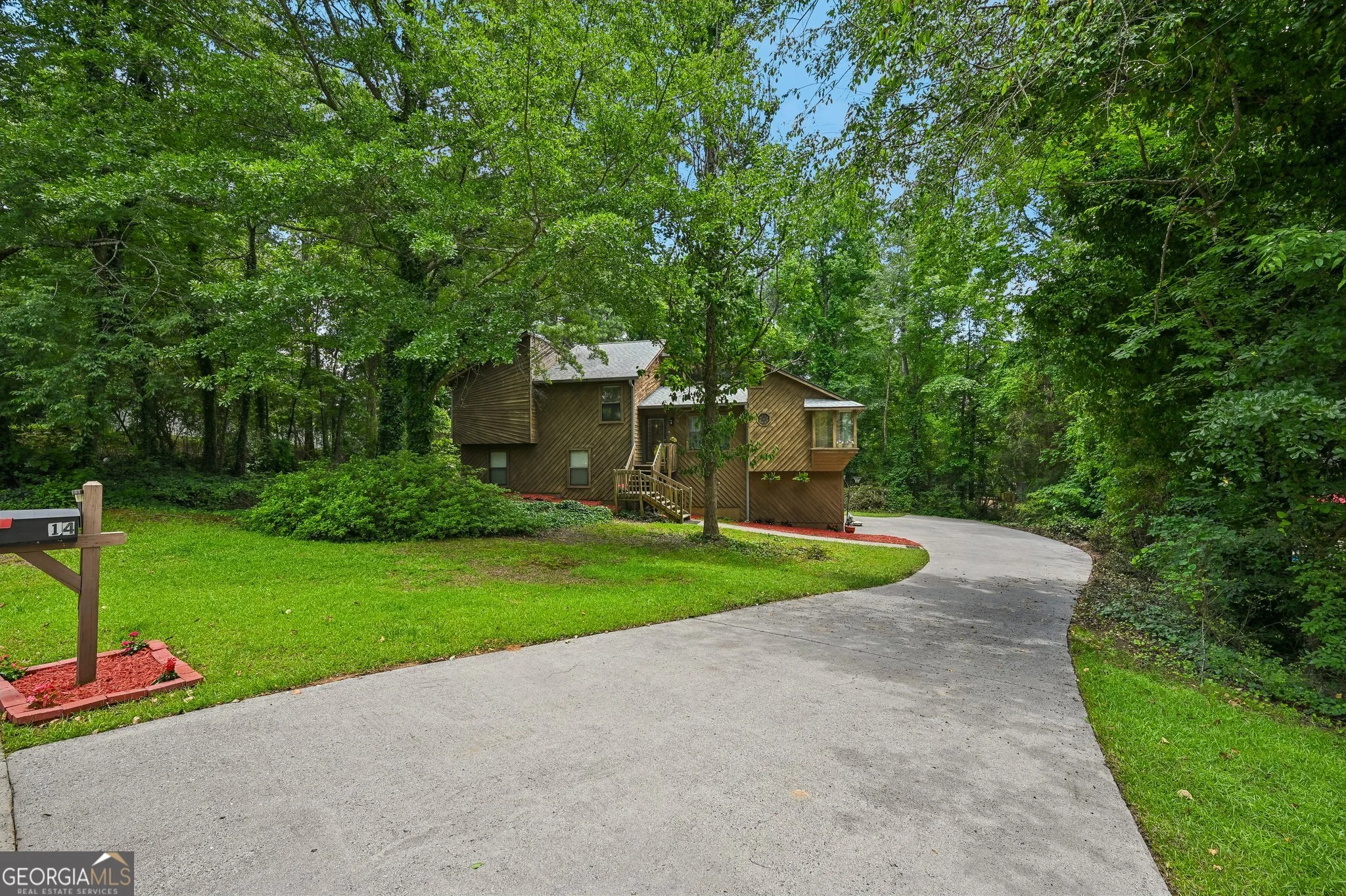 14 Bramblewood Way SW