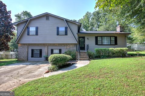 Photo of 4573 WESTVIEW Dr, Powder Springs, GA 30127 (MLS # 10593502)
