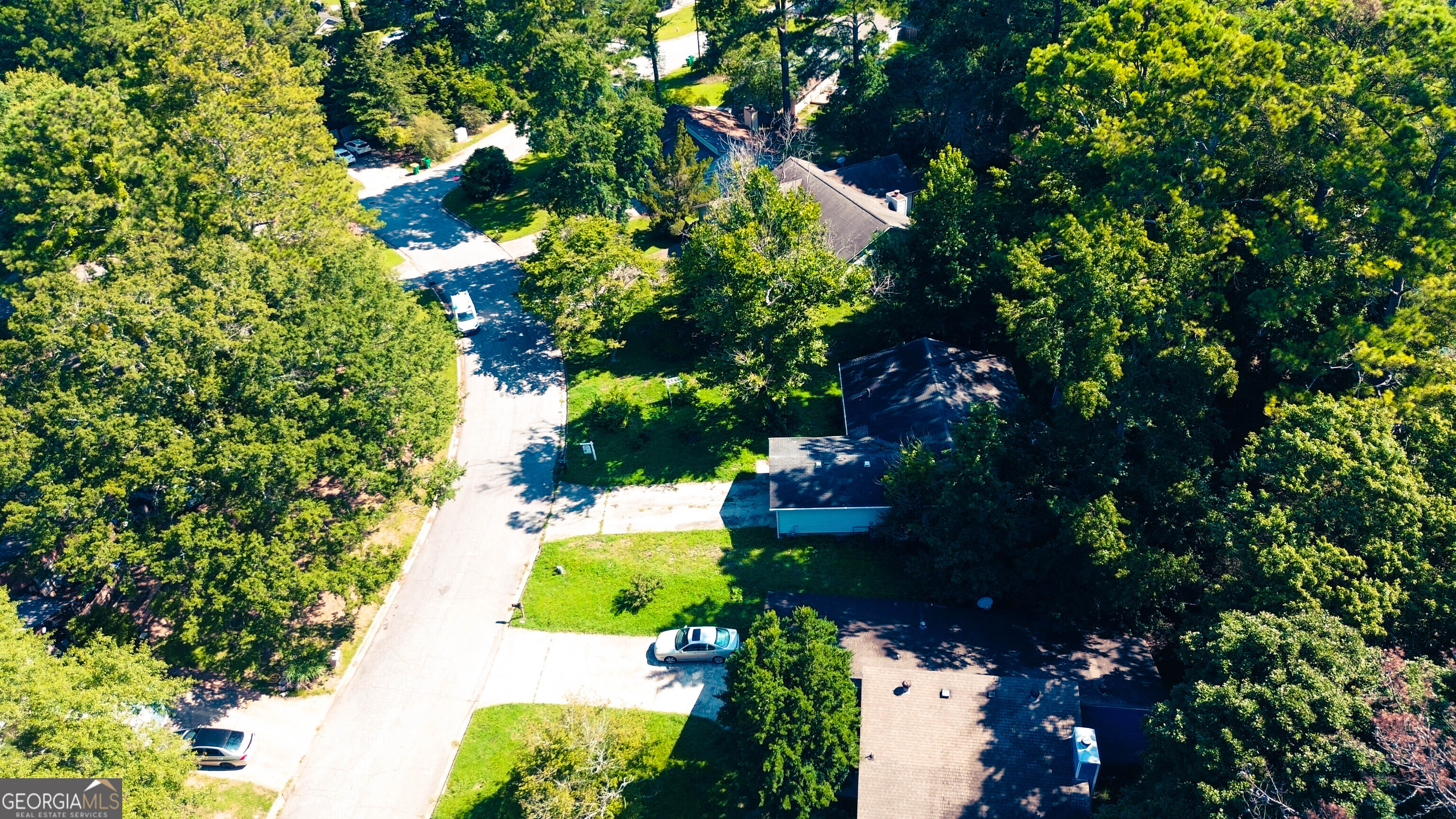 8846 Wesley PL