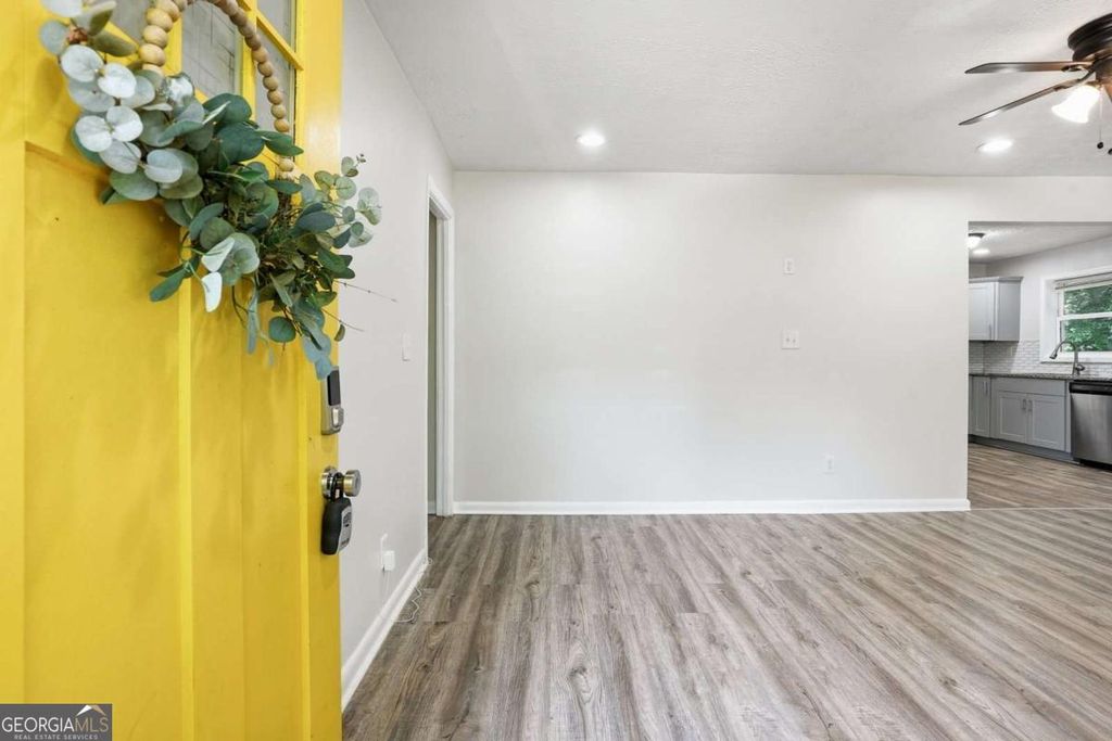 Photo of 923 Redford Drive SE, Atlanta, GA 30315 (MLS # 10766845)