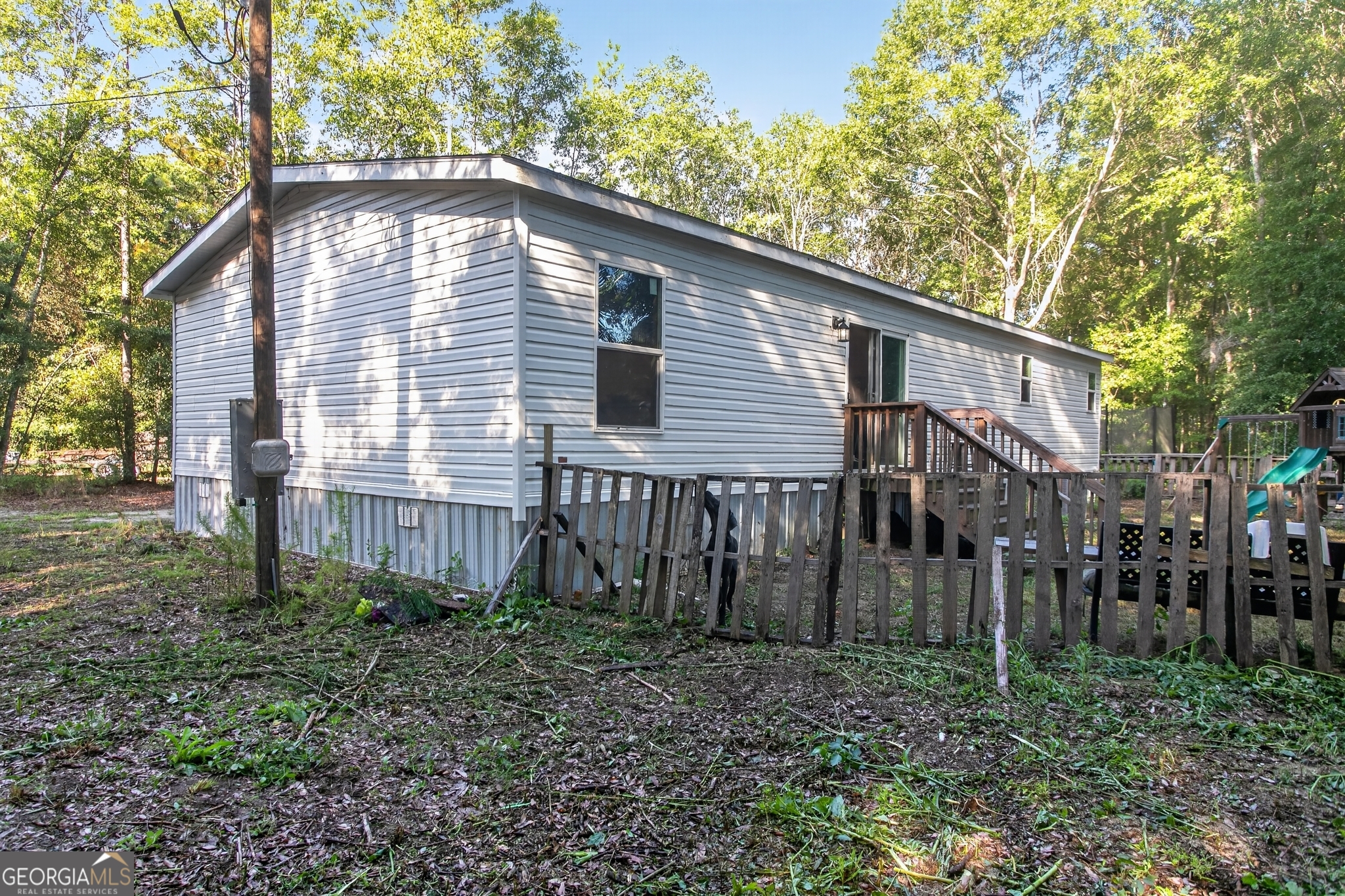 219 Compass RD