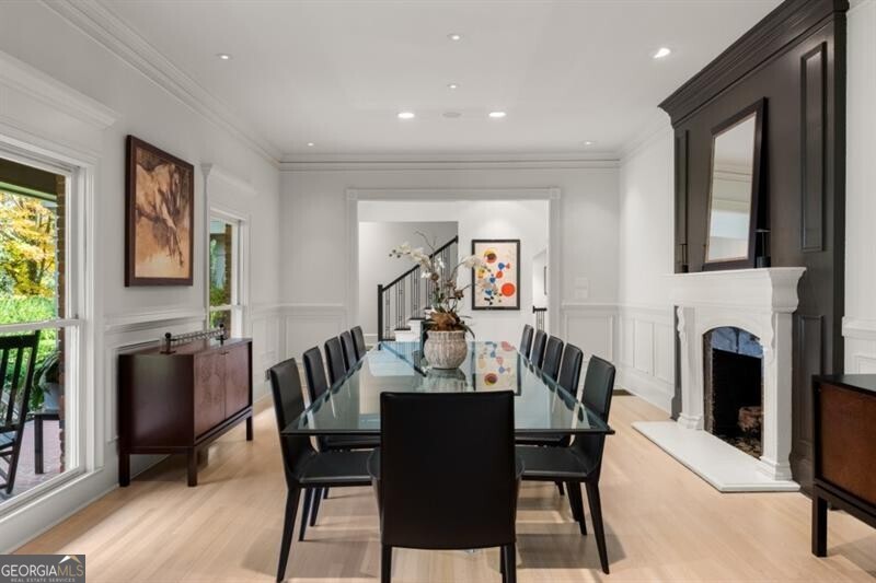 Long Island Manor - Residential