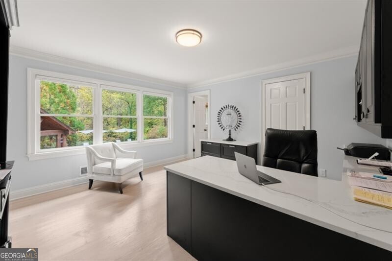 Long Island Manor - Residential